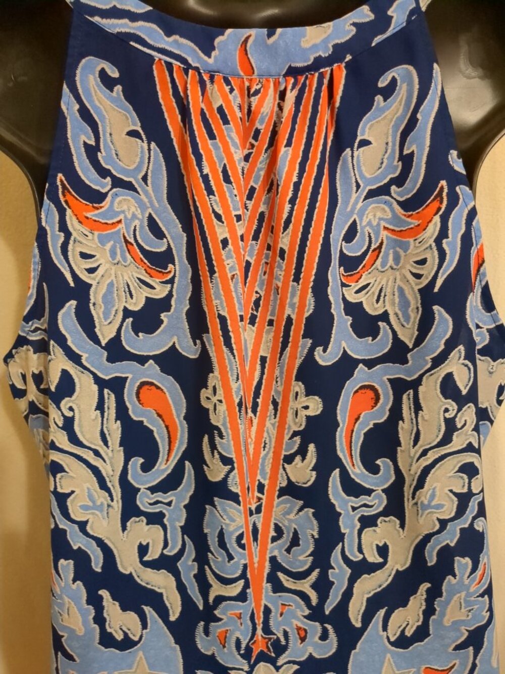 L 🏵💙🏵 Sleeveless Colorful Floral Abstract Tunic Top - Picture 6 of 12